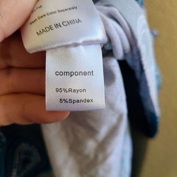 NWT Bebonnie Paisley Top - Picture 5 of 8